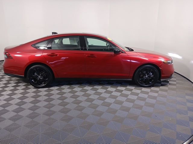 Certified 2025 Honda Accord SE image 8