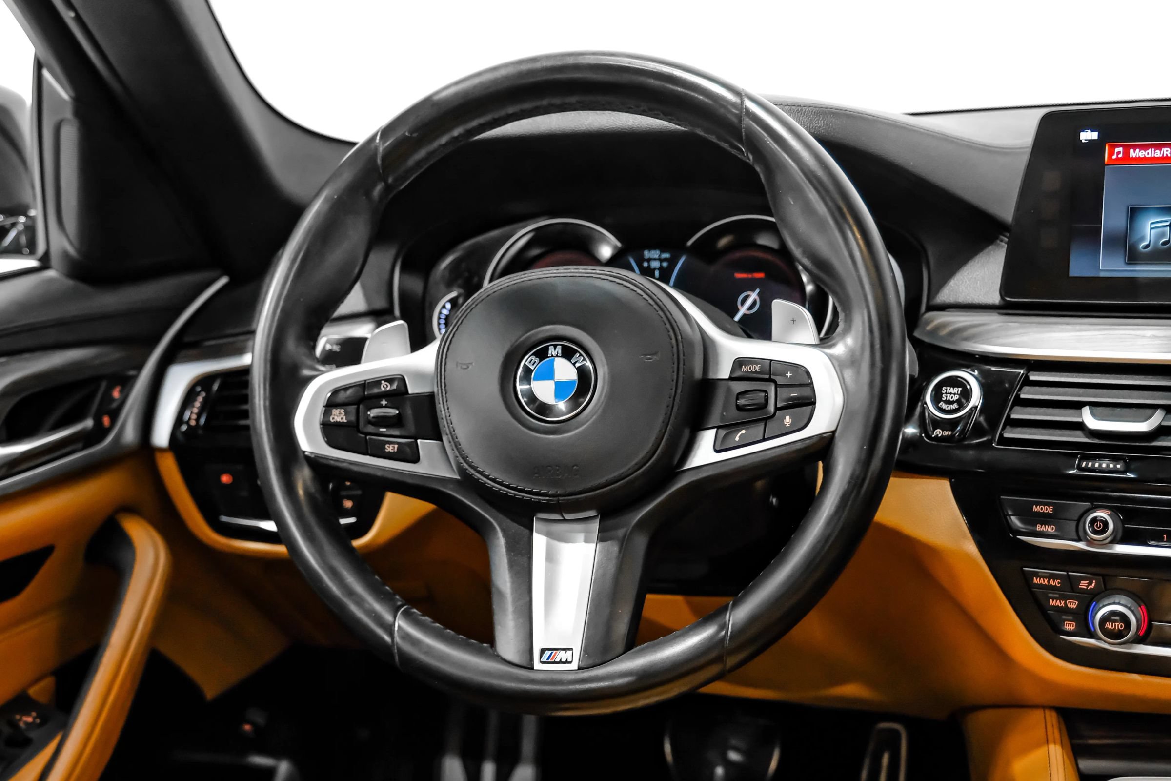 Used 2017 BMW 540i RWD image 17