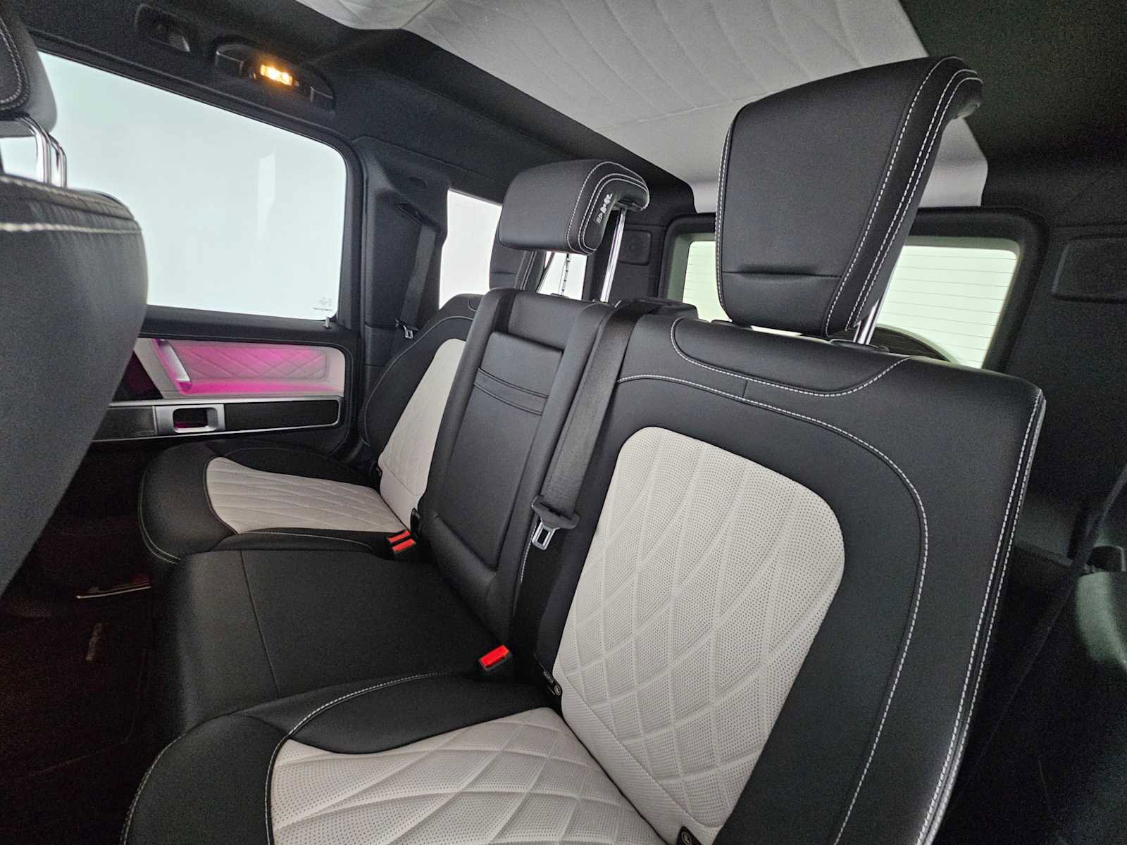 Used 2024 Mercedes-Benz G 550 image 17