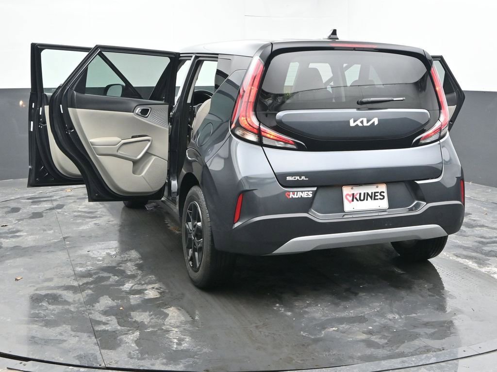 Used 2025 Kia Soul LX w/ LX Technology Package image 74