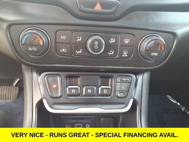 Used 2019 GMC Terrain SLT w/ Preferred Package image 22
