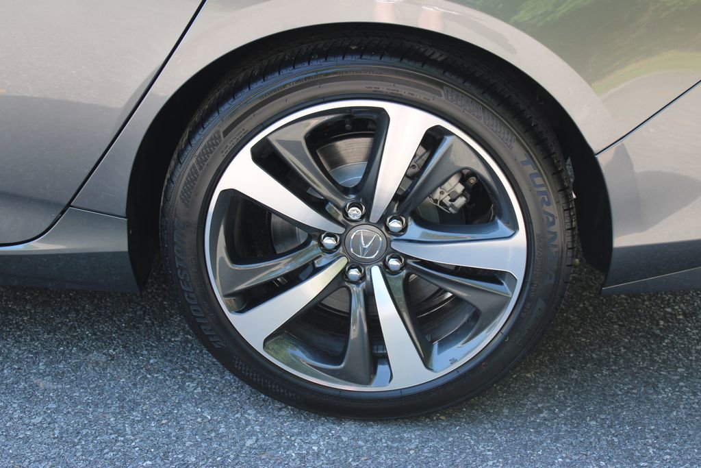 New 2025 Acura TLX w/ Technology Package image 34