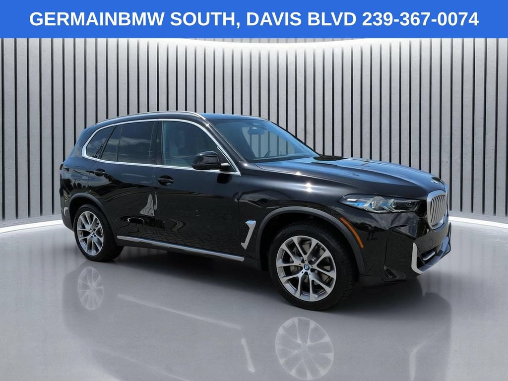 Used 2024 BMW X5 sDrive40i w/ Premium Package RWD image 3
