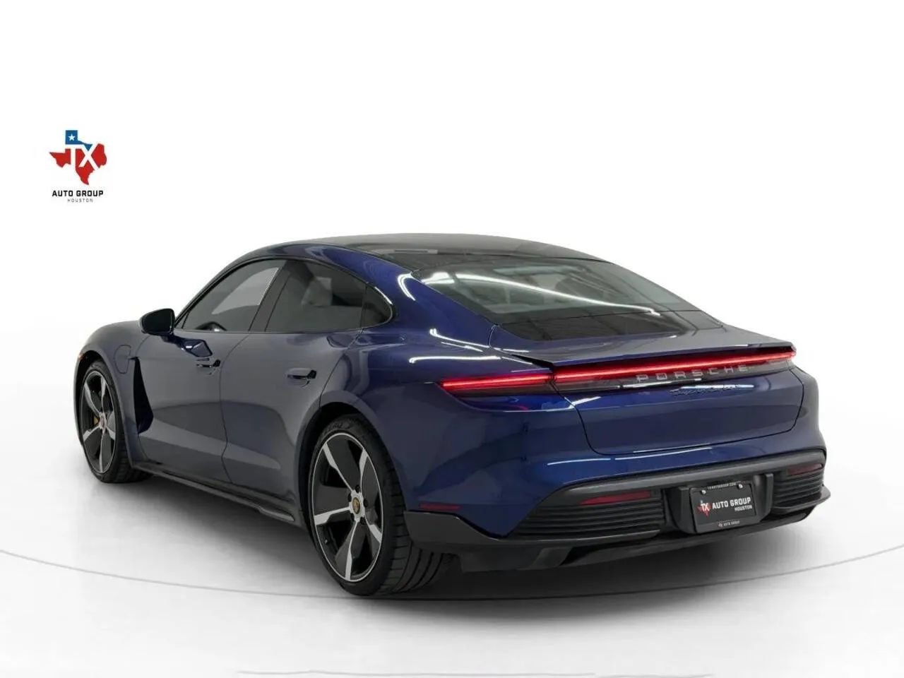Used 2021 Porsche Taycan Turbo S AWD/4WD image 4