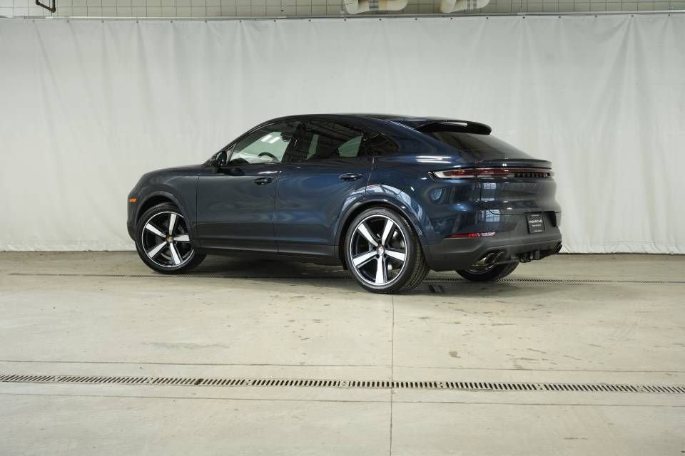 New 2026 Porsche Cayenne Coupe image 3
