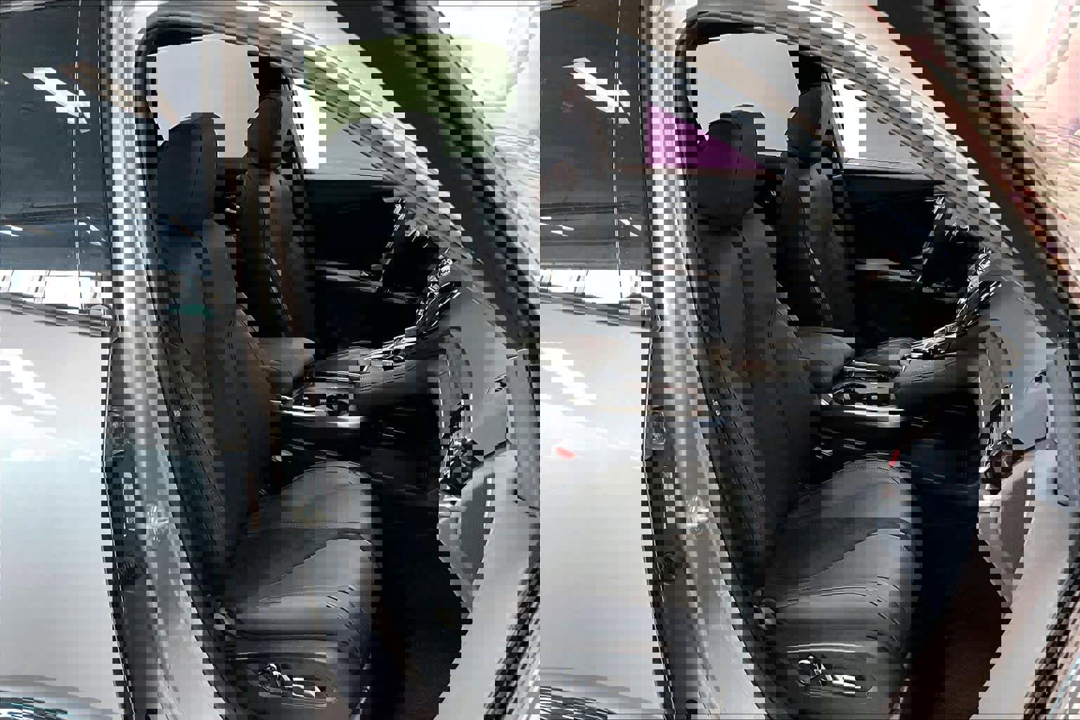 Used 2025 Acura RDX A-Spec image 11