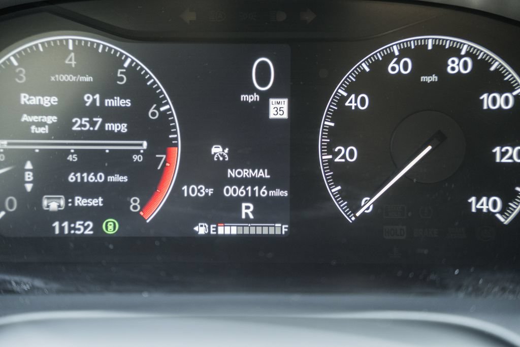 Certified 2025 Honda HR-V Sport image 38