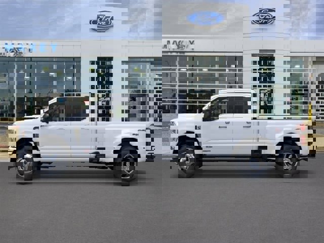 New 2026 Ford F350 4x4 Crew Cab DRW Super Duty image 47