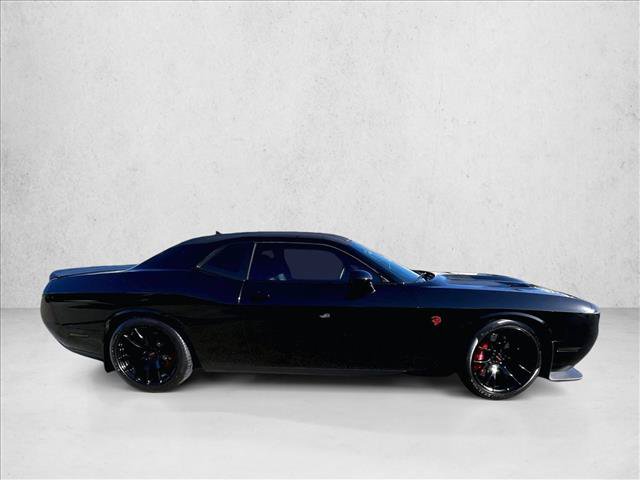 Used 2016 Dodge Challenger SRT Hellcat RWD image 5