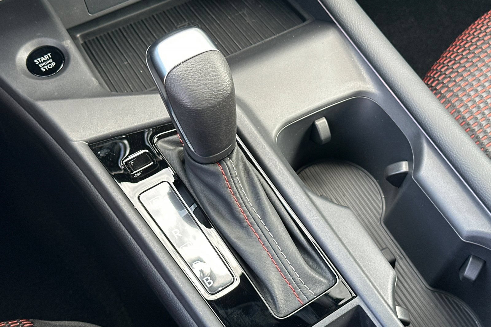 New 2026 Nissan Sentra SR w/ Floor Mat Package FWD image 17