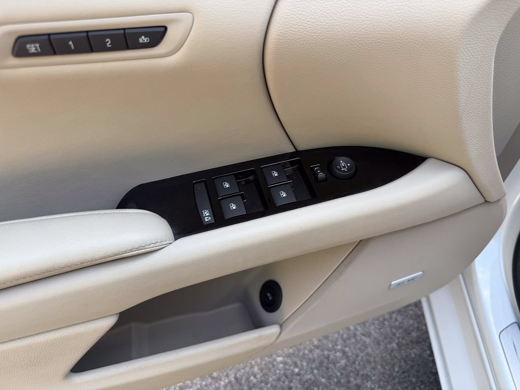 Used 2016 Cadillac XTS Premium FWD image 15