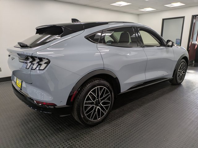 Used 2024 Ford Mustang Mach-E Premium image 4