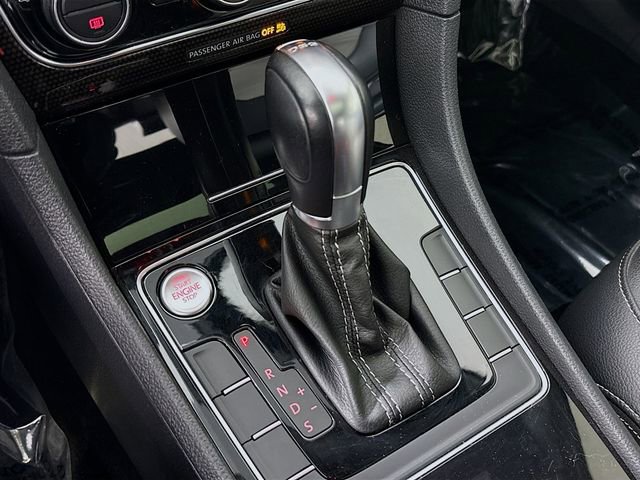 Used 2018 Volkswagen Passat 3.6 image 17