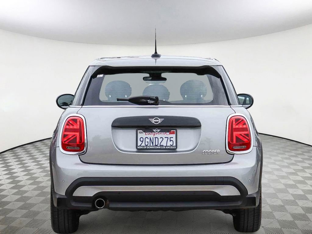 Used 2024 MINI Cooper 4-Door Hardtop image 7