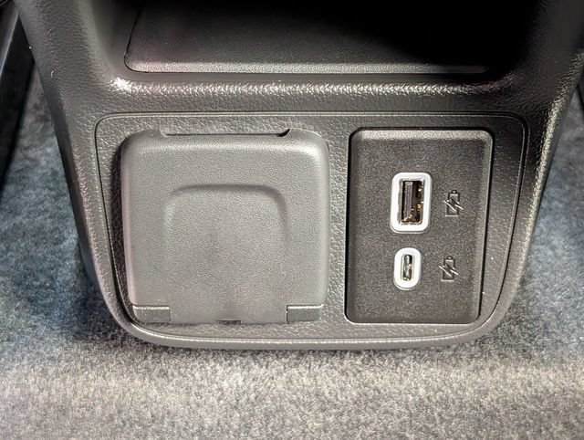 Used 2026 Chevrolet TrailBlazer RS w/ Convenience Package FWD image 33