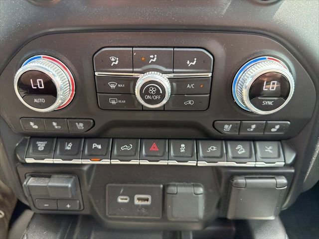 Used 2022 GMC Sierra 2500 AT4 w/ AT4 Premium Plus Package AWD/4WD image 40