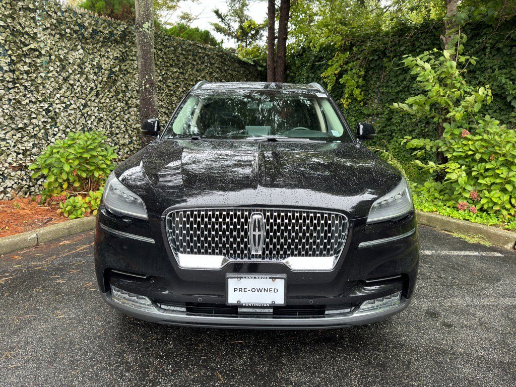 Used 2020 Lincoln Aviator Reserve w/ Equipment Group 201A image 2