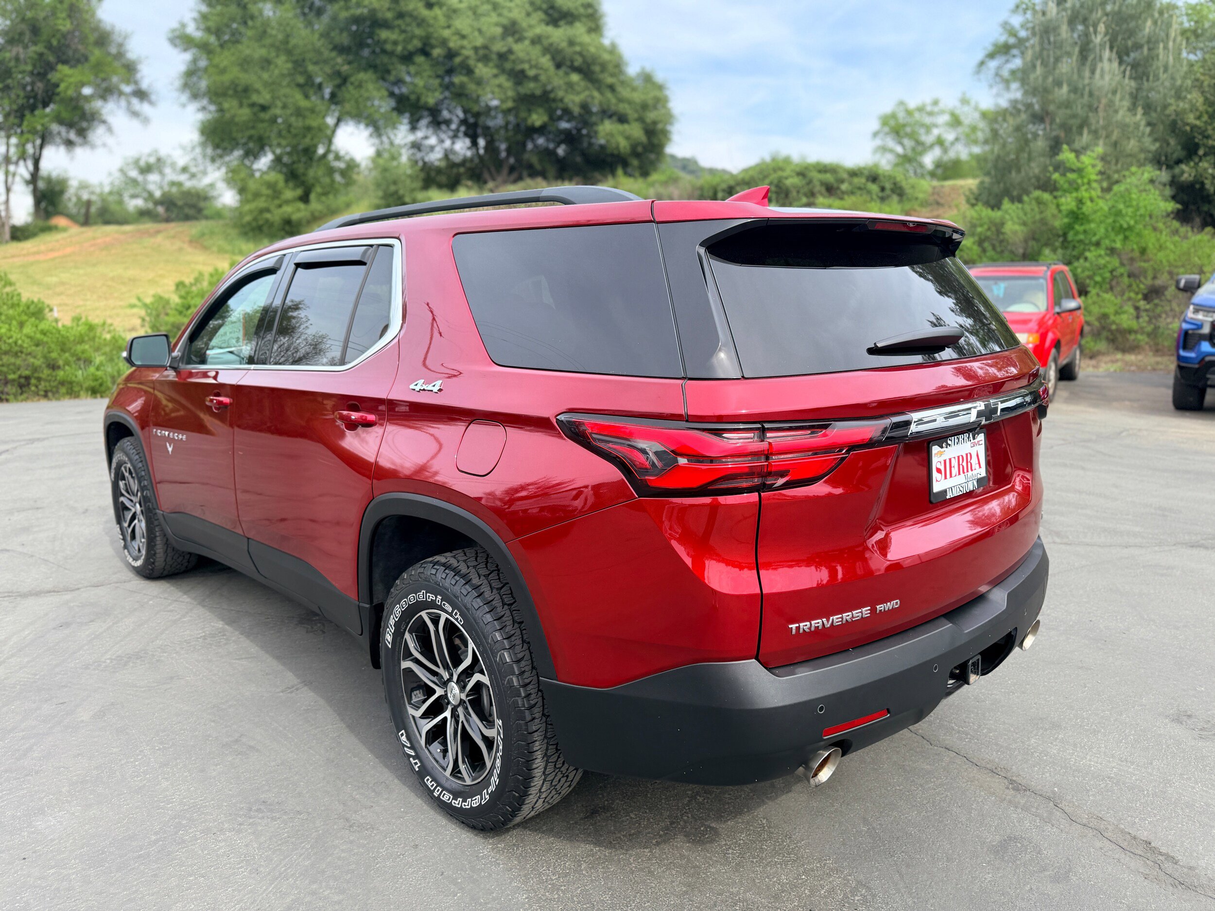 Used 2022 Chevrolet Traverse LT image 7