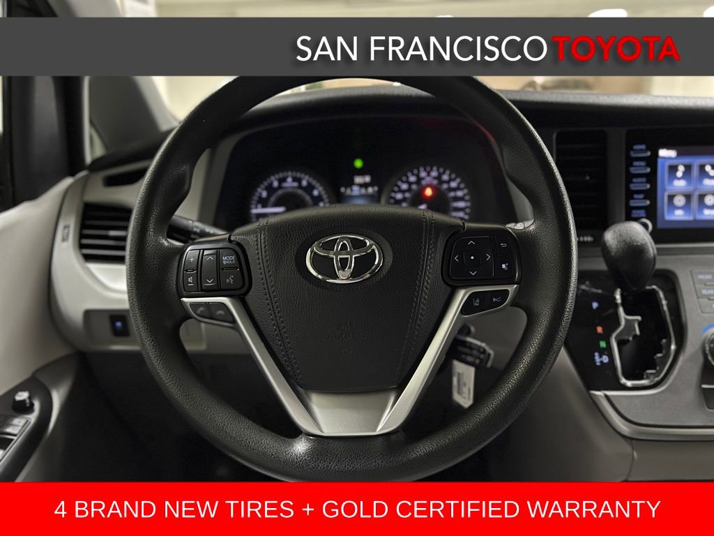 Certified 2020 Toyota Sienna L image 28