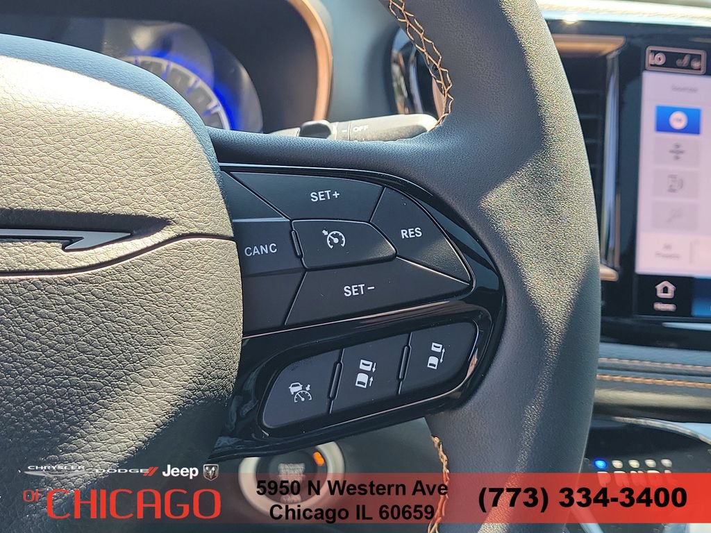 New 2027 Chrysler Pacifica Pinnacle w/ Theater Group AWD/4WD image 28
