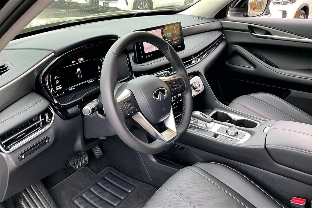 Certified 2026 INFINITI QX60 Pure FWD image 17