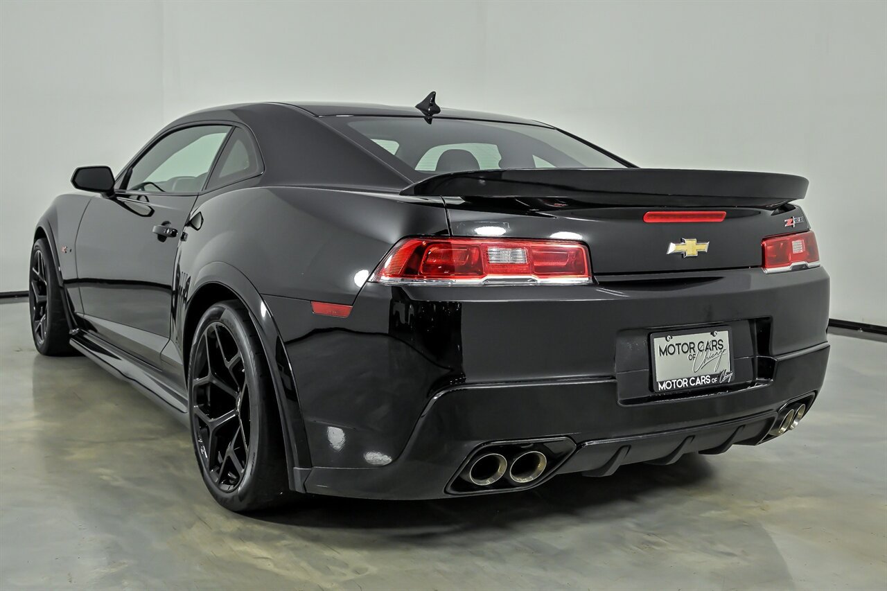 Used 2015 Chevrolet Camaro Z/28 RWD image 7