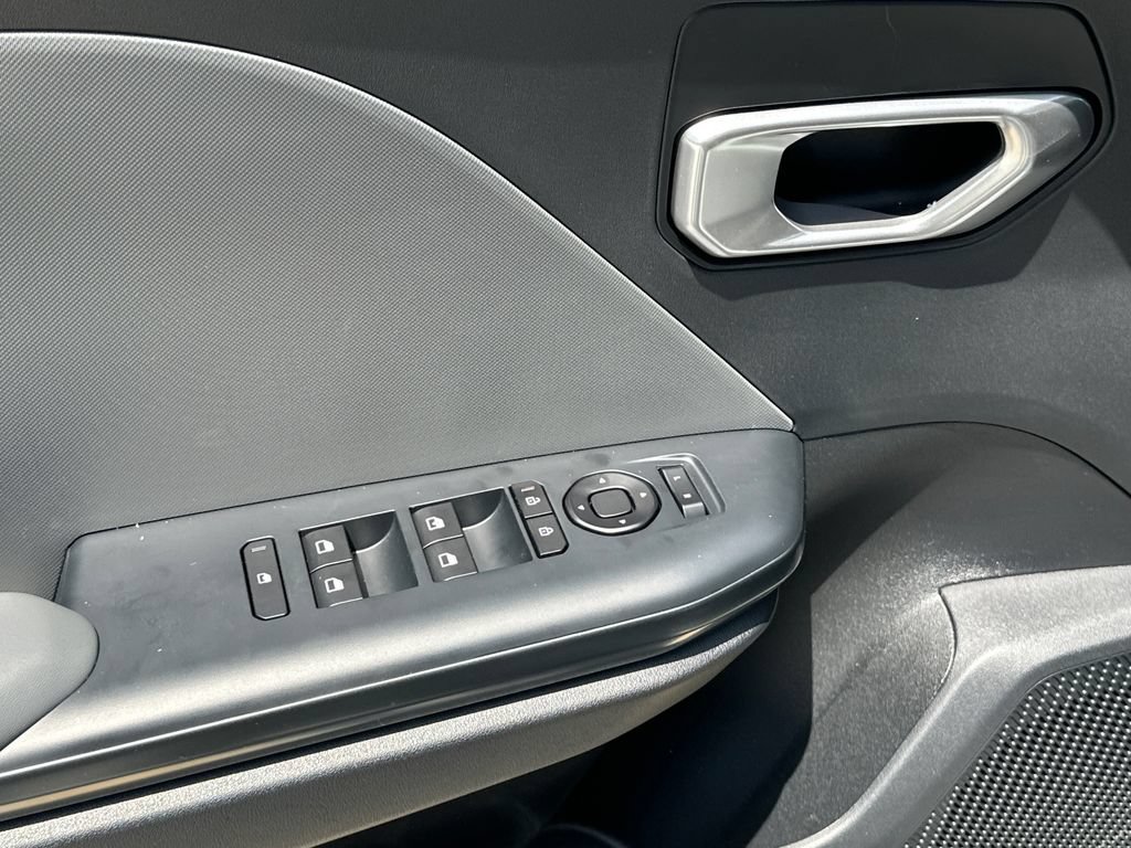 New 2026 Kia K4 FWD image 15