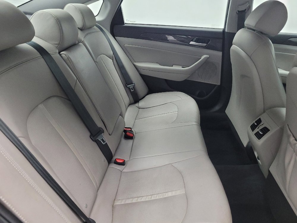 Used 2018 Hyundai Sonata Limited image 19