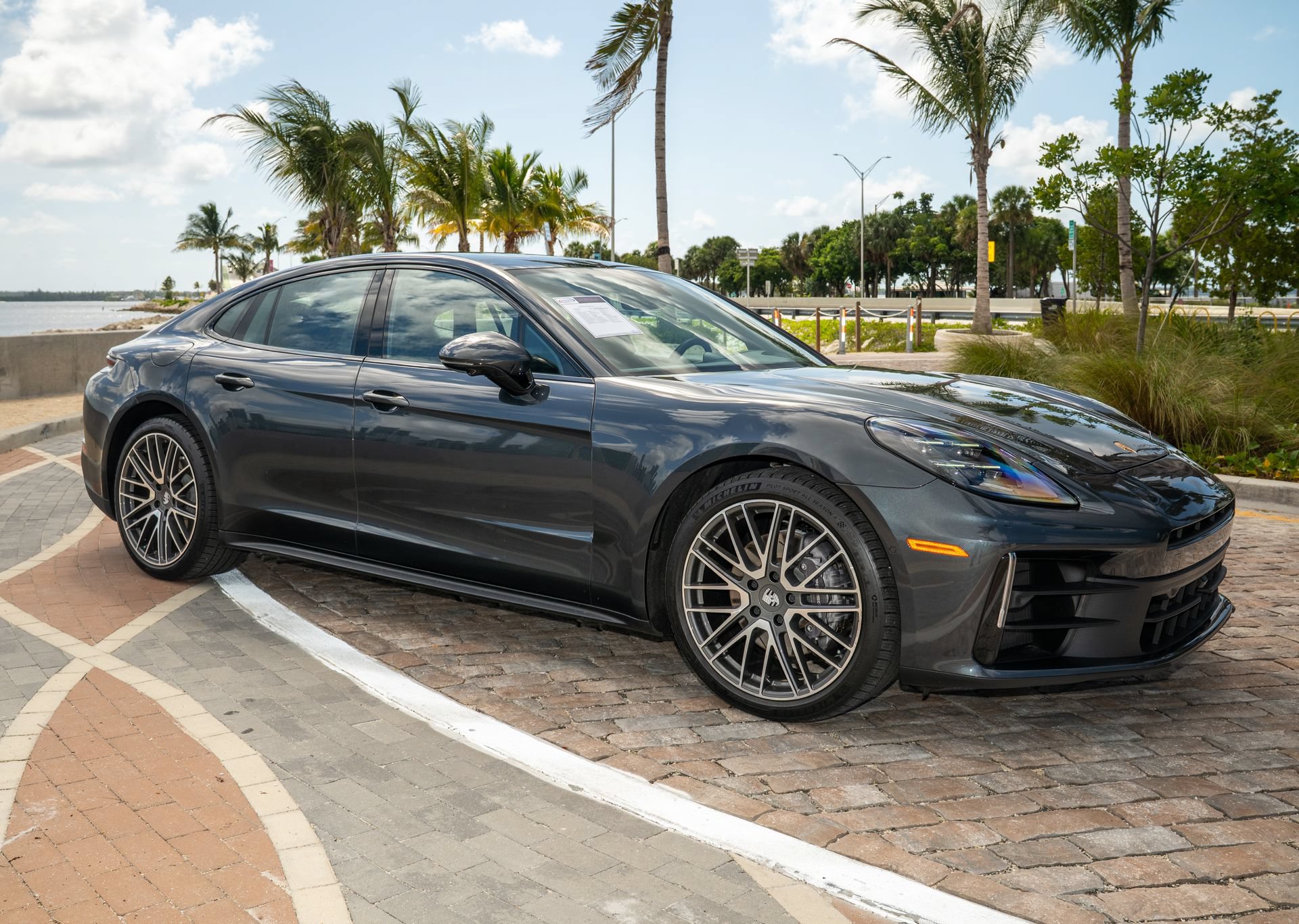 Used 2024 Porsche Panamera w/ Premium Package RWD image 5