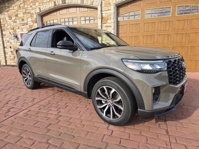 New 2026 Ford Explorer ST-Line image 1