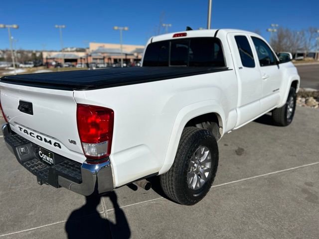 Used 2017 Toyota Tacoma SR5 image 8