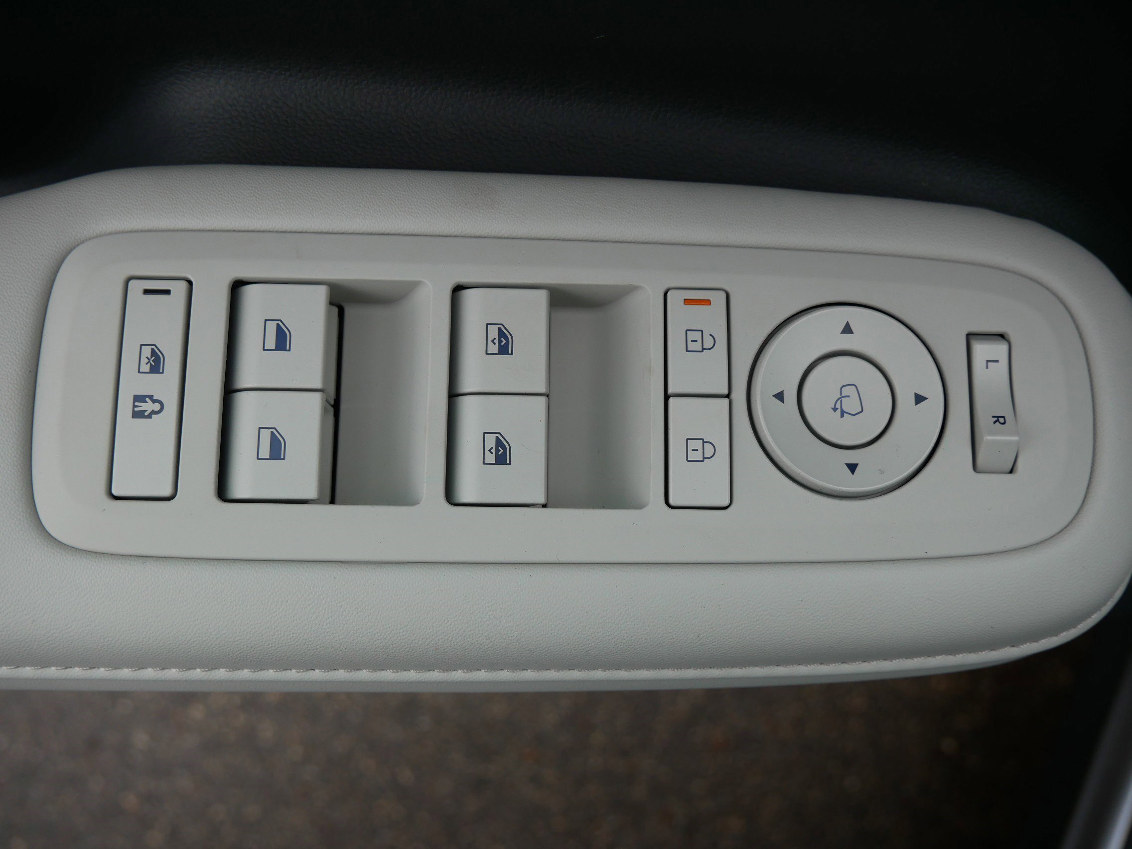 New 2026 Hyundai Santa Fe Limited image 12