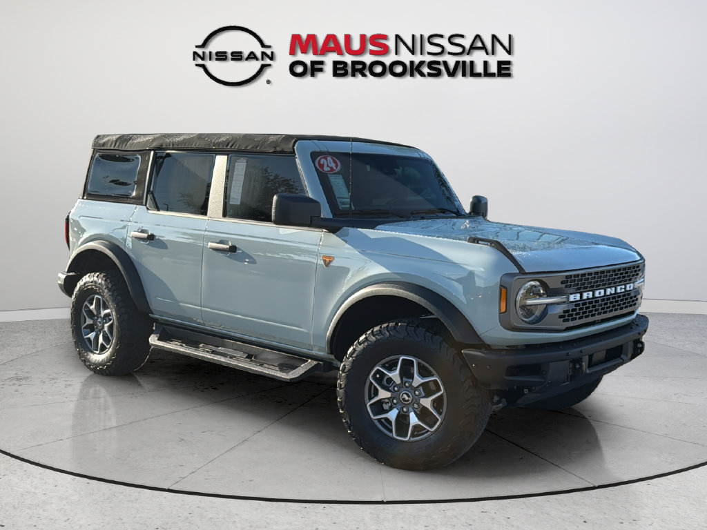Used 2024 Ford Bronco Badlands AWD/4WD image 14