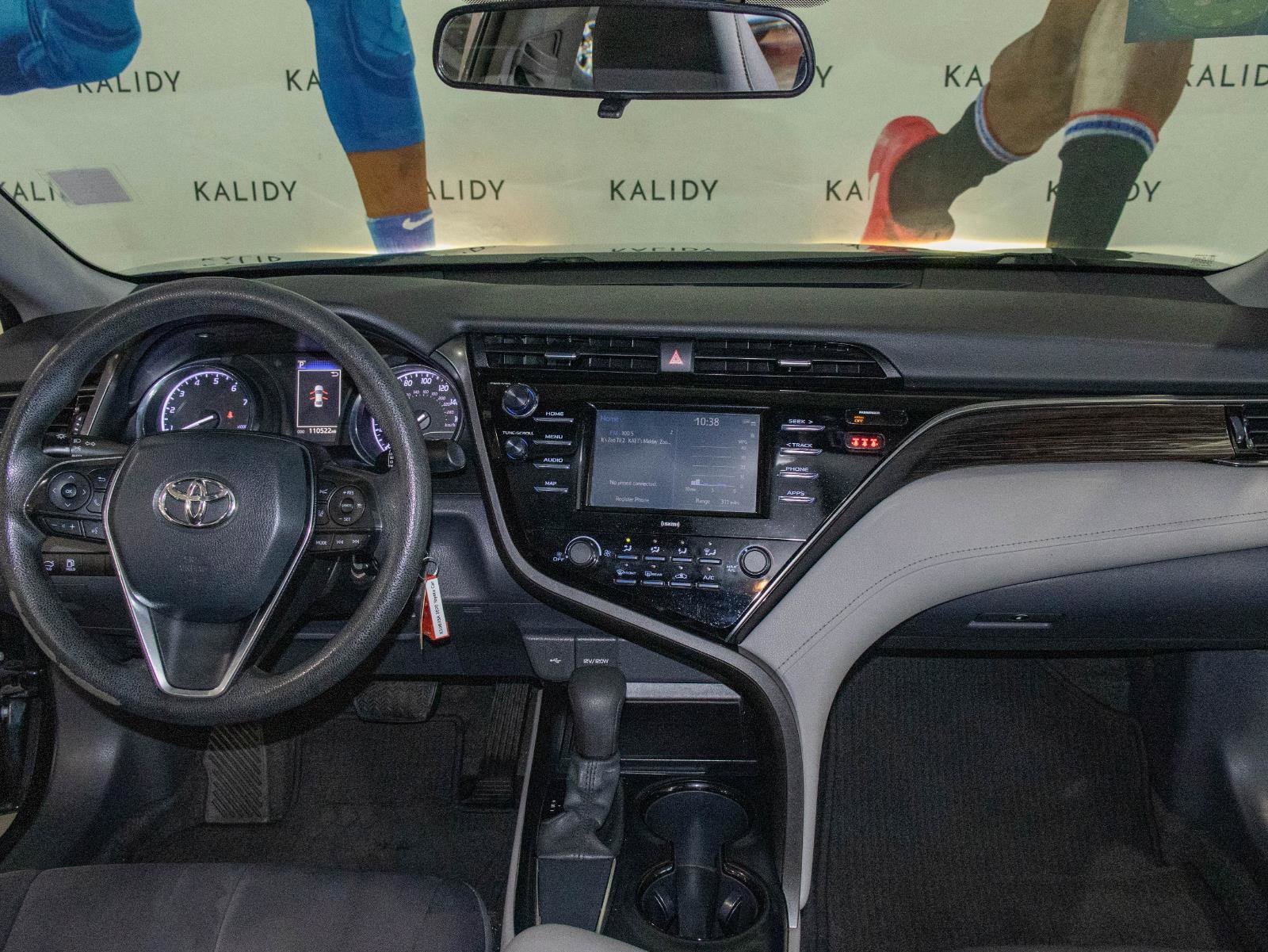 Used 2020 Toyota Camry LE FWD image 3