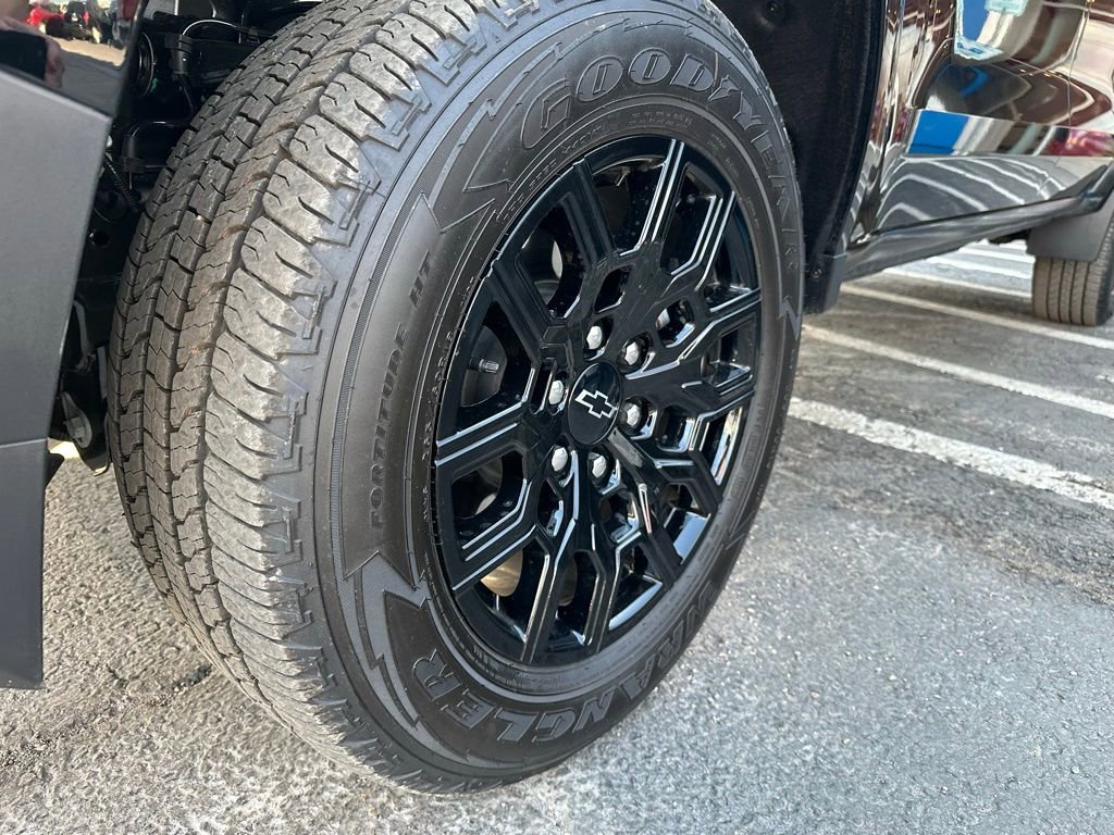 Certified 2026 Chevrolet Colorado W/T w/ WT Custom Package image 9