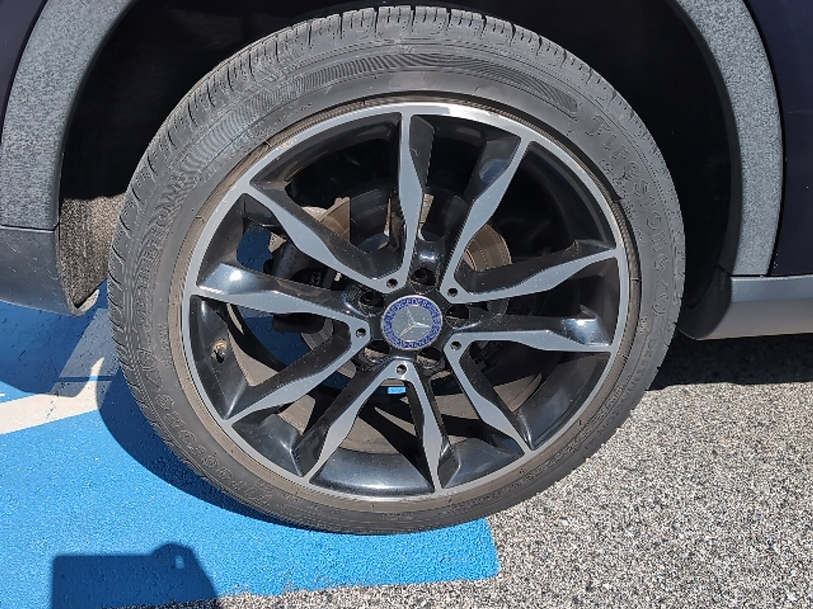 Used 2017 Mercedes-Benz GLA 250 4MATIC image 16