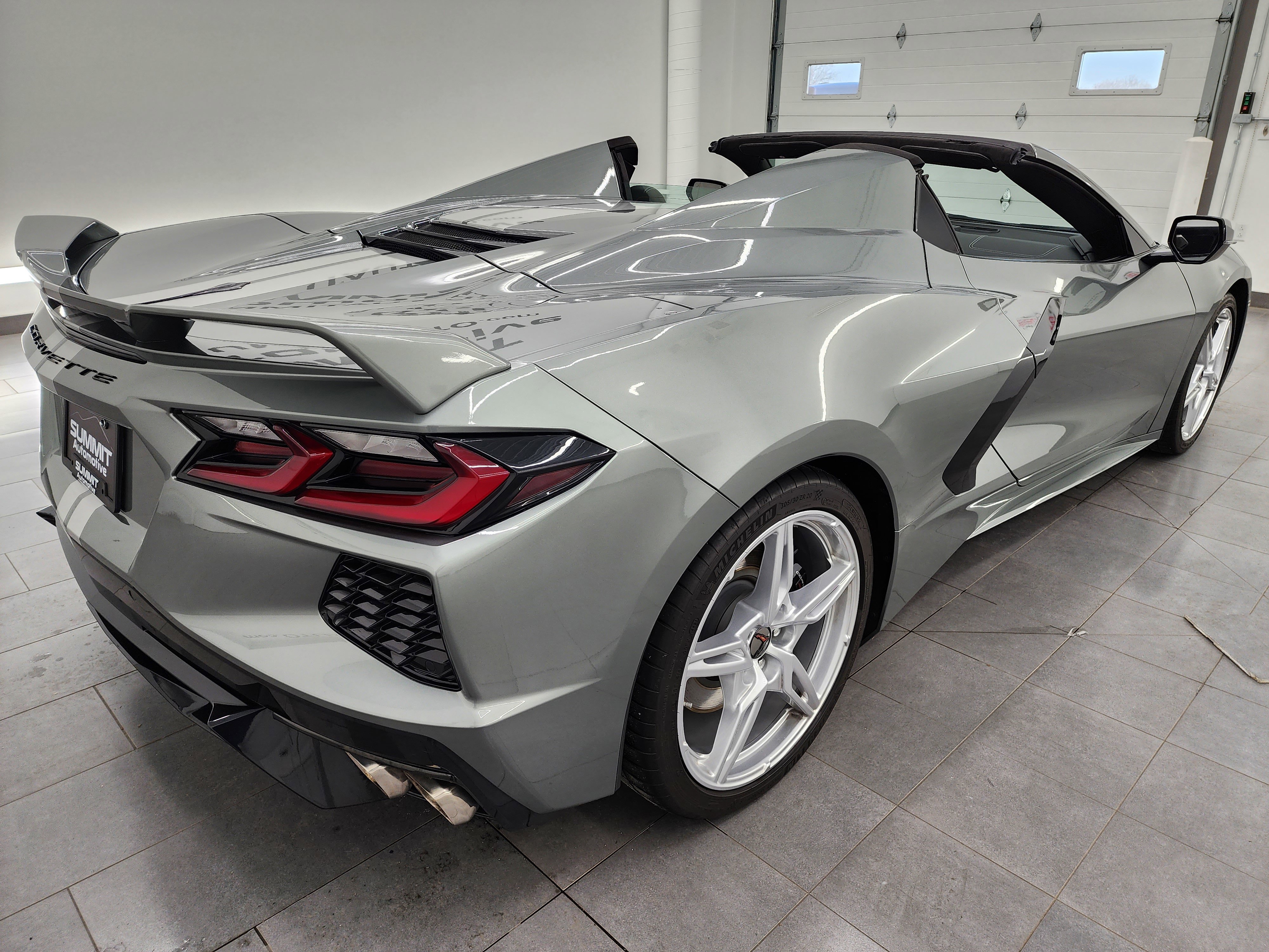 Used 2022 Chevrolet Corvette Stingray Premium Conv w/ Z51 Performance Package image 50