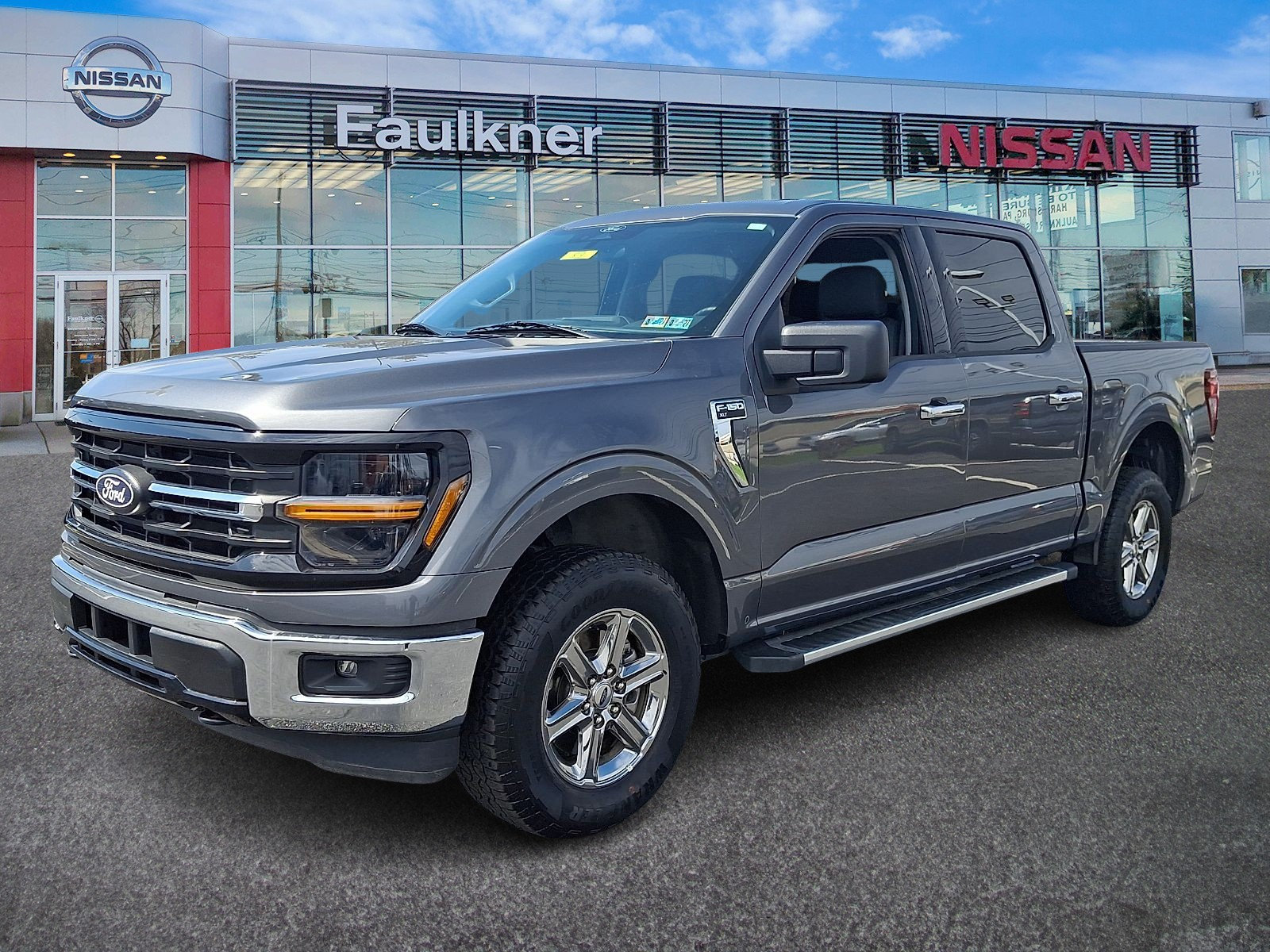 Used 2025 Ford F150 XLT w/ Equipment Group 301A Standard AWD/4WD image 3