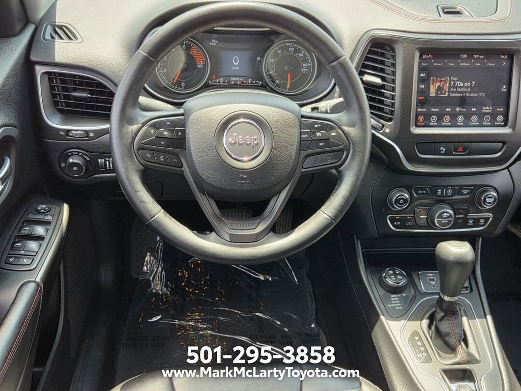 Used 2020 Jeep Cherokee Trailhawk w/ Cold Weather Group AWD/4WD image 12