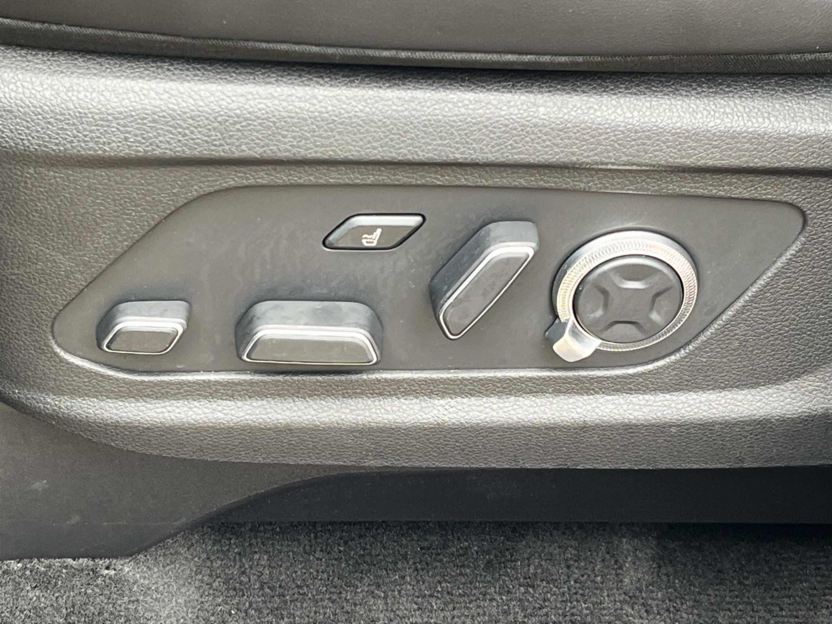 Used 2025 Hyundai Palisade Calligraphy AWD/4WD image 35