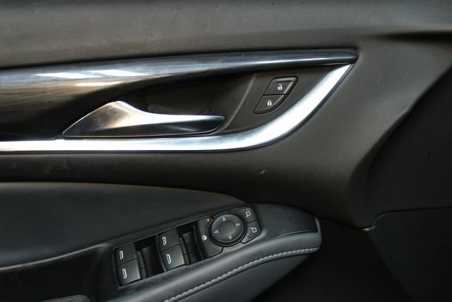 Used 2021 Buick Enclave Essence image 19
