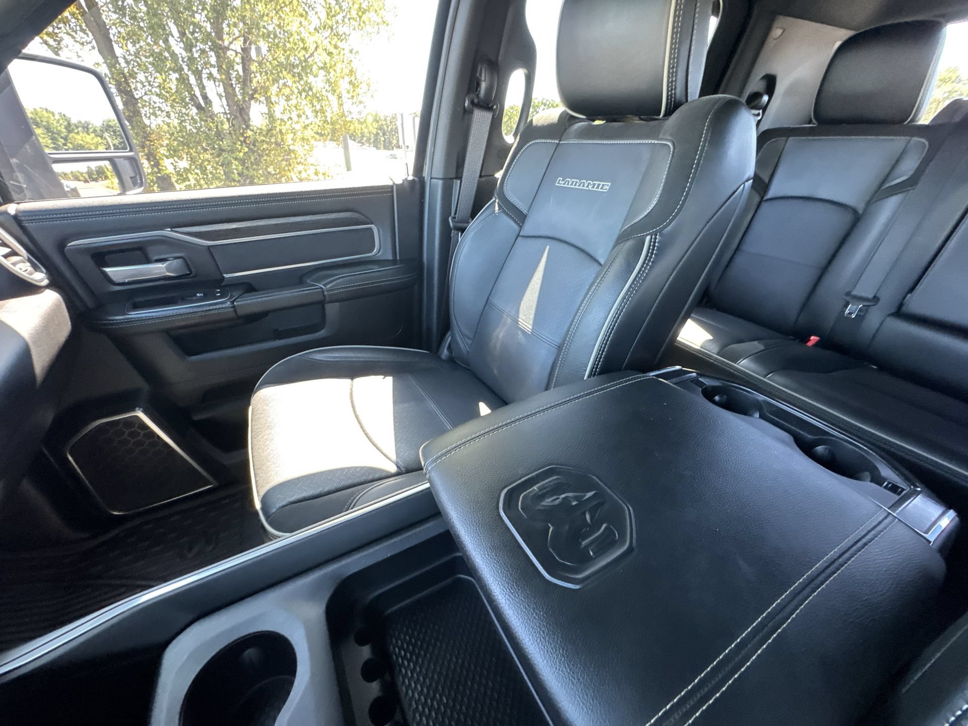 Used 2024 RAM 3500 Laramie w/ Night Edition AWD/4WD image 21