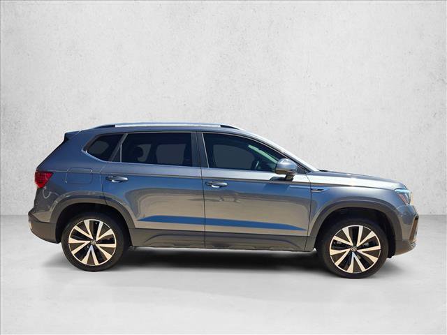 Used 2023 Volkswagen Taos SE FWD video 4