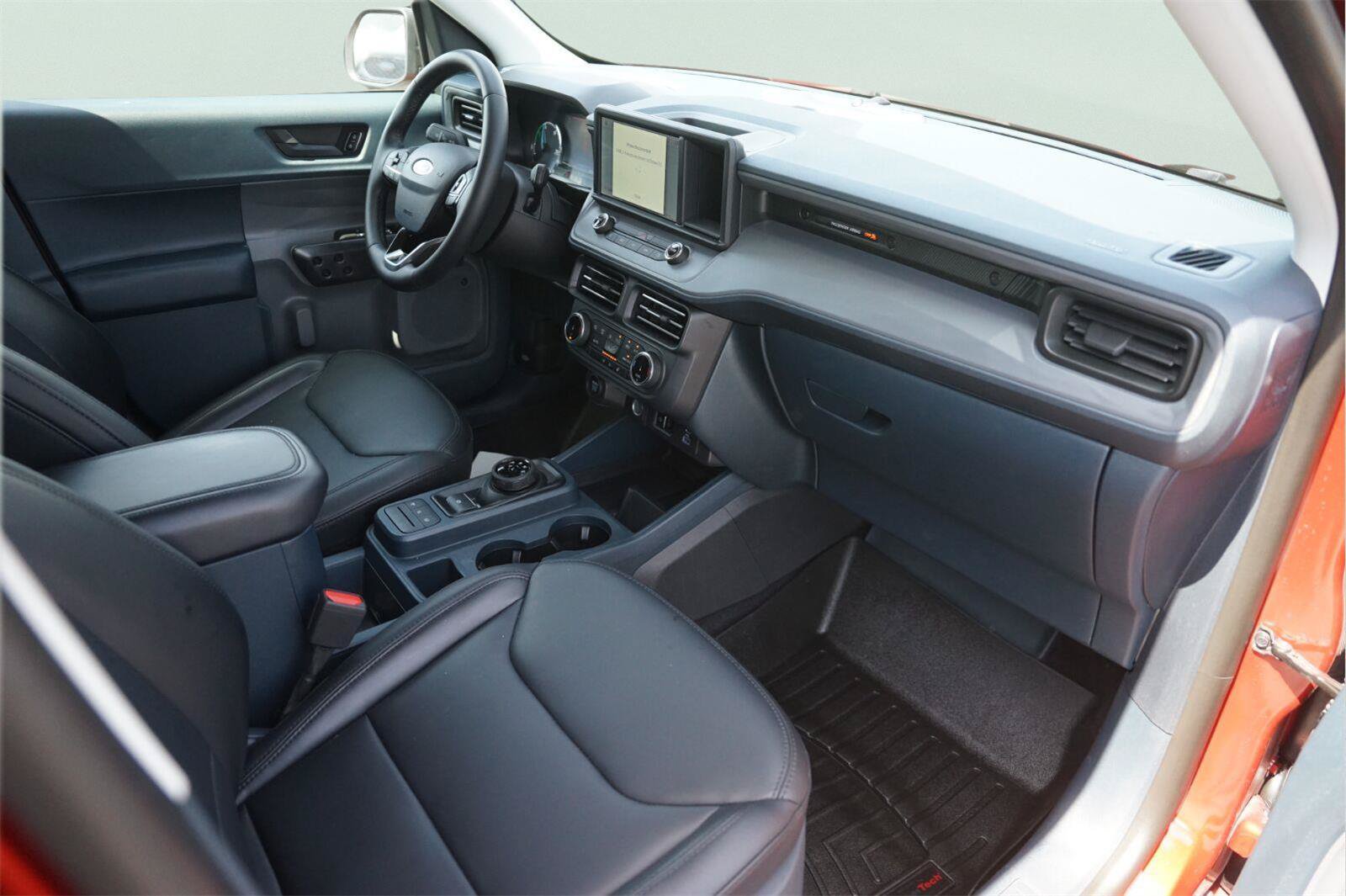 Used 2024 Ford Maverick Lariat w/ Black Appearance Package FWD image 18