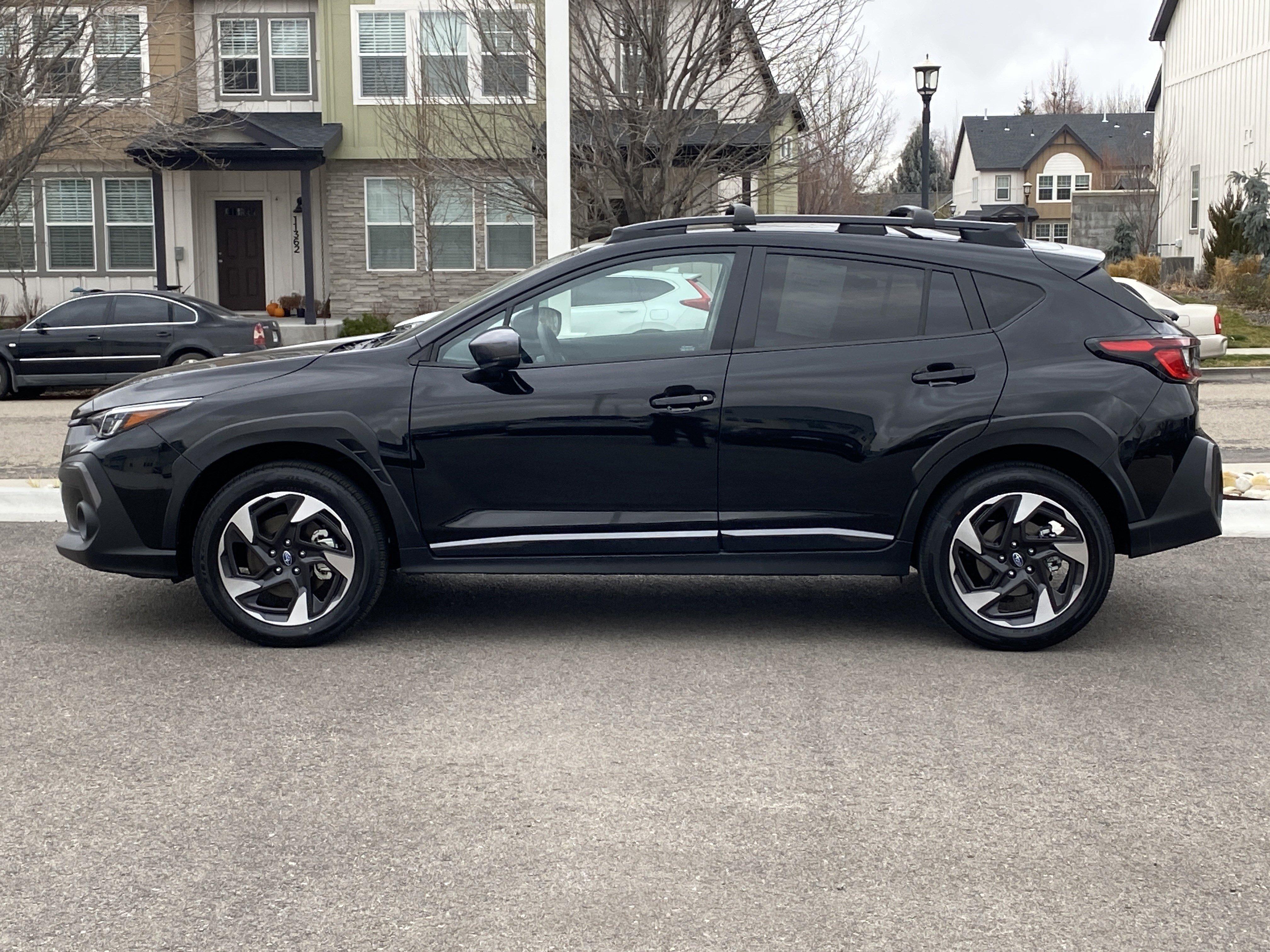 Used 2025 Subaru Crosstrek 2.5i Limited w/ Crosstrek Mirror Package image 3
