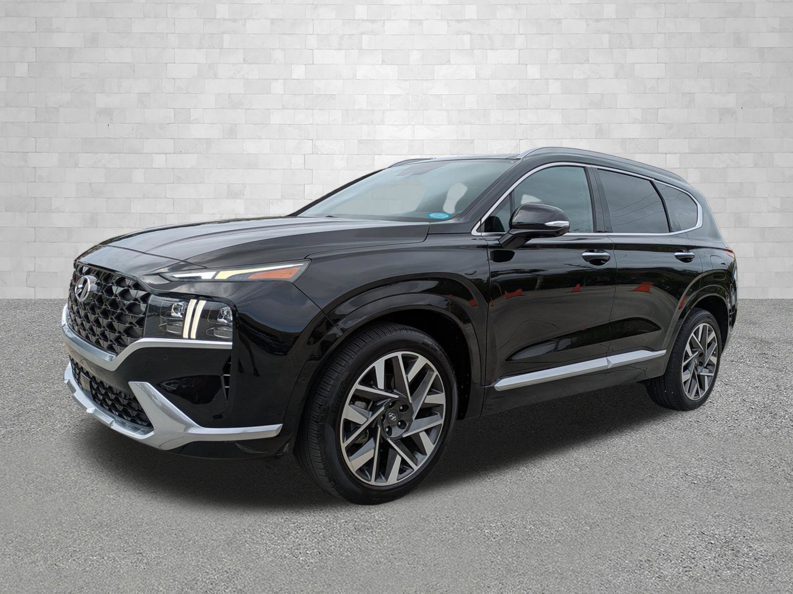 Used 2023 Hyundai Santa Fe Calligraphy FWD image 5