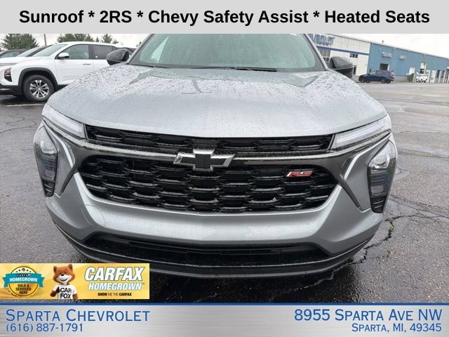 Used 2024 Chevrolet Trax RS w/ Sunroof Package FWD image 9