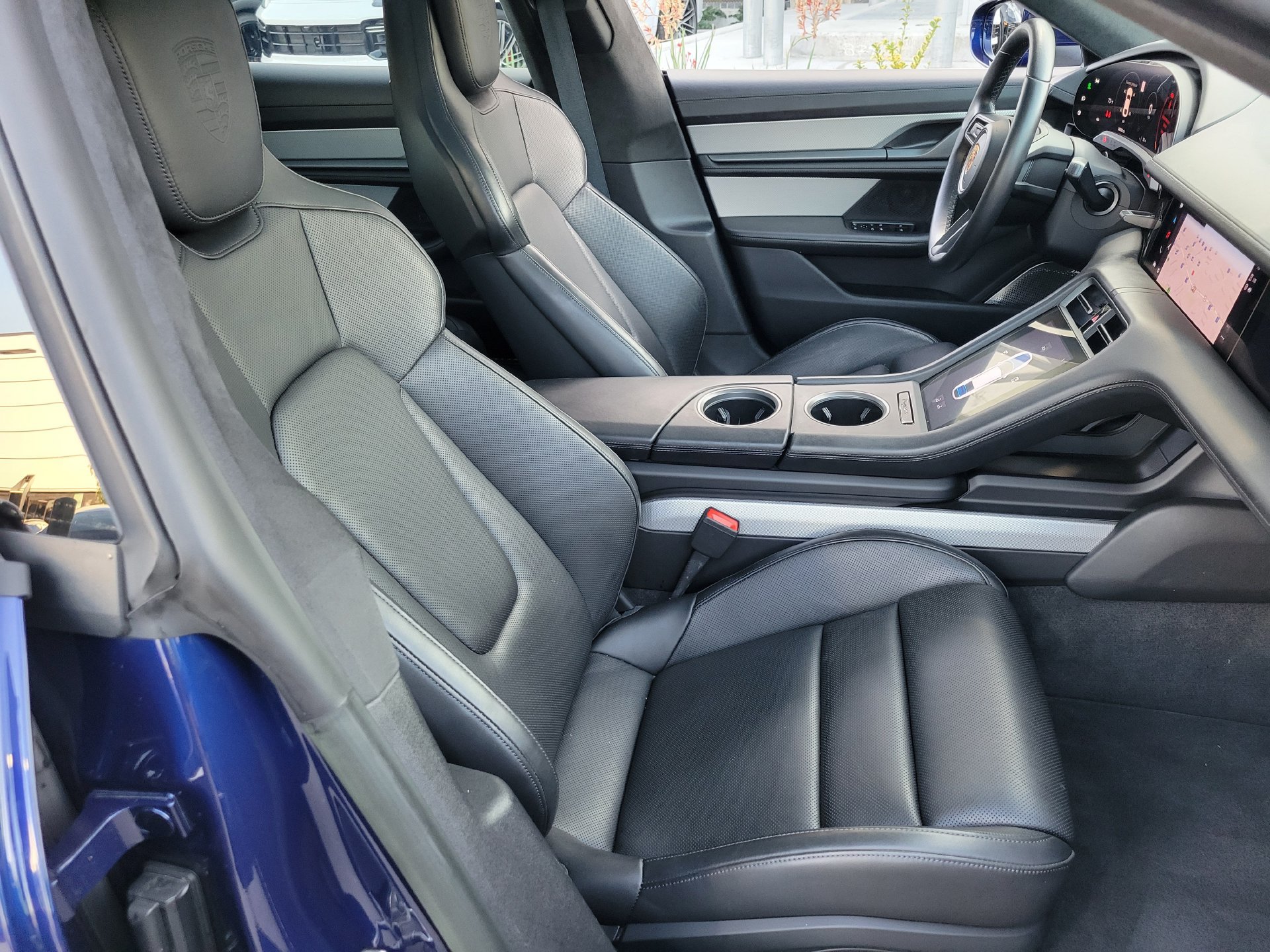 Certified 2022 Porsche Taycan Turbo AWD/4WD image 27