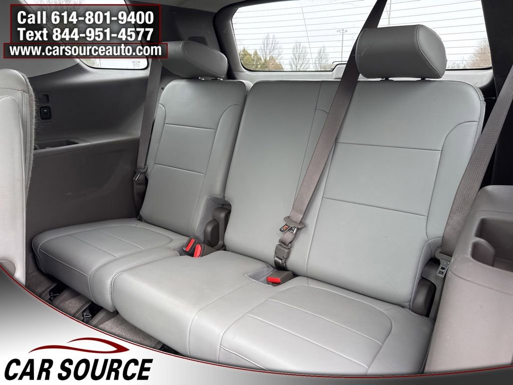 Used 2018 Chevrolet Traverse Premier image 32