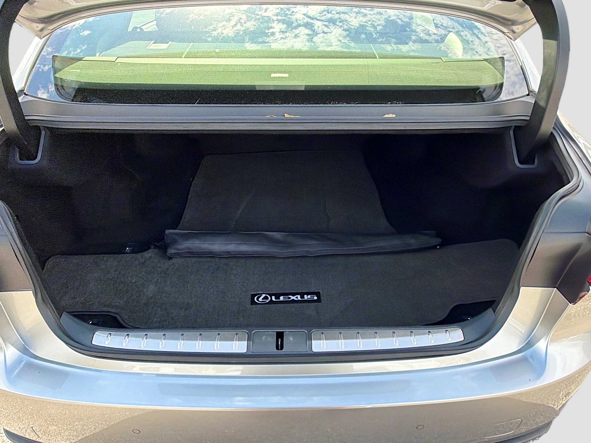 Used 2019 Lexus LS 500 AWD image 12